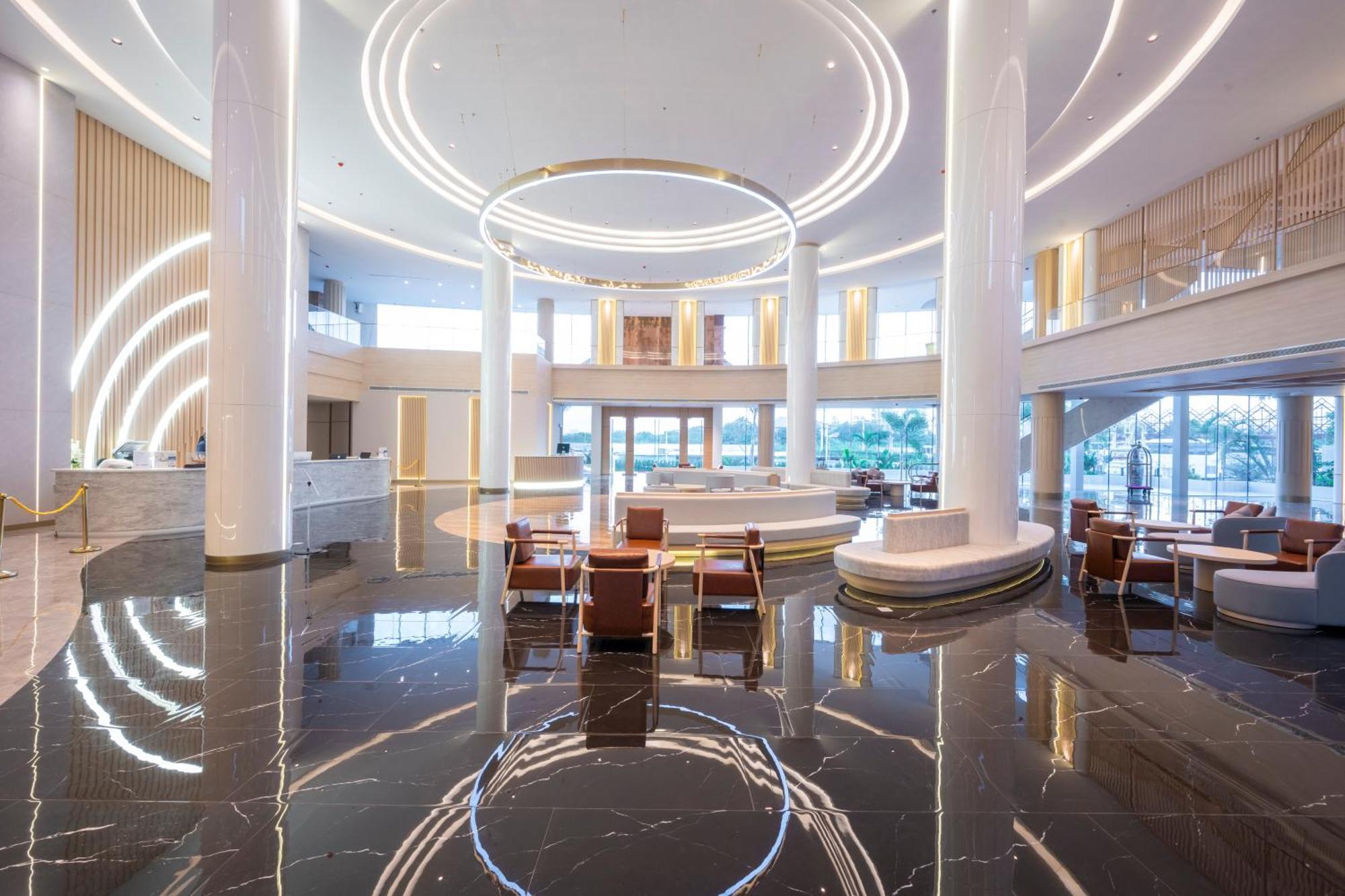 Hotel Wyndham Jomtien Pattaya Na Chom Thian Exterior foto